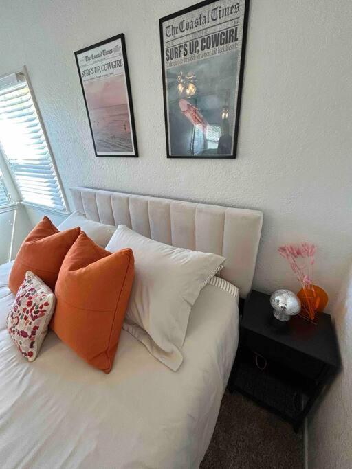 Entire Home By Newport Beach, Disneyland And Sna! Costa Mesa Buitenkant foto